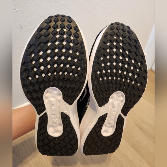 Womens Nike Air Winflo 11 - Picture 11 of 12